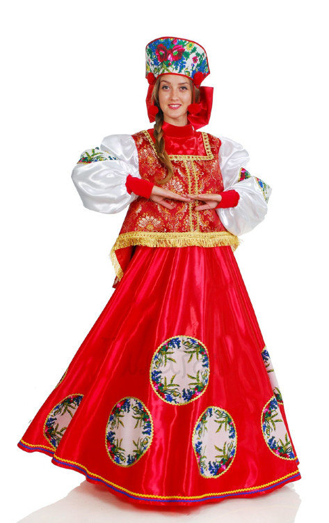 Русский народный костюм "Боярыня"