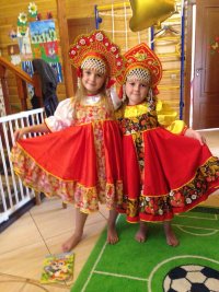 Русский народный костюм "Валюша Хохлома"